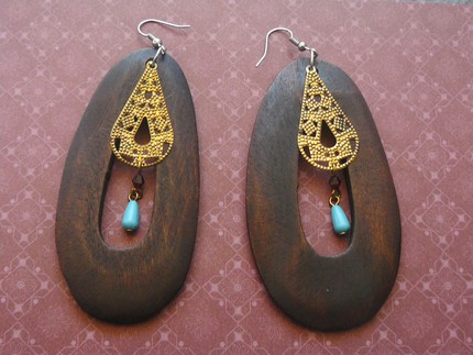 Alluring Earings Made By Racquel Dwomoh Alluring Earings Made By Racquel Dwomoh